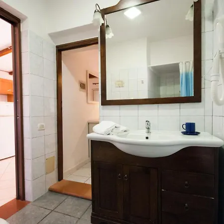 Dom wakacyjny Piccola Oasi-3 By Interhome